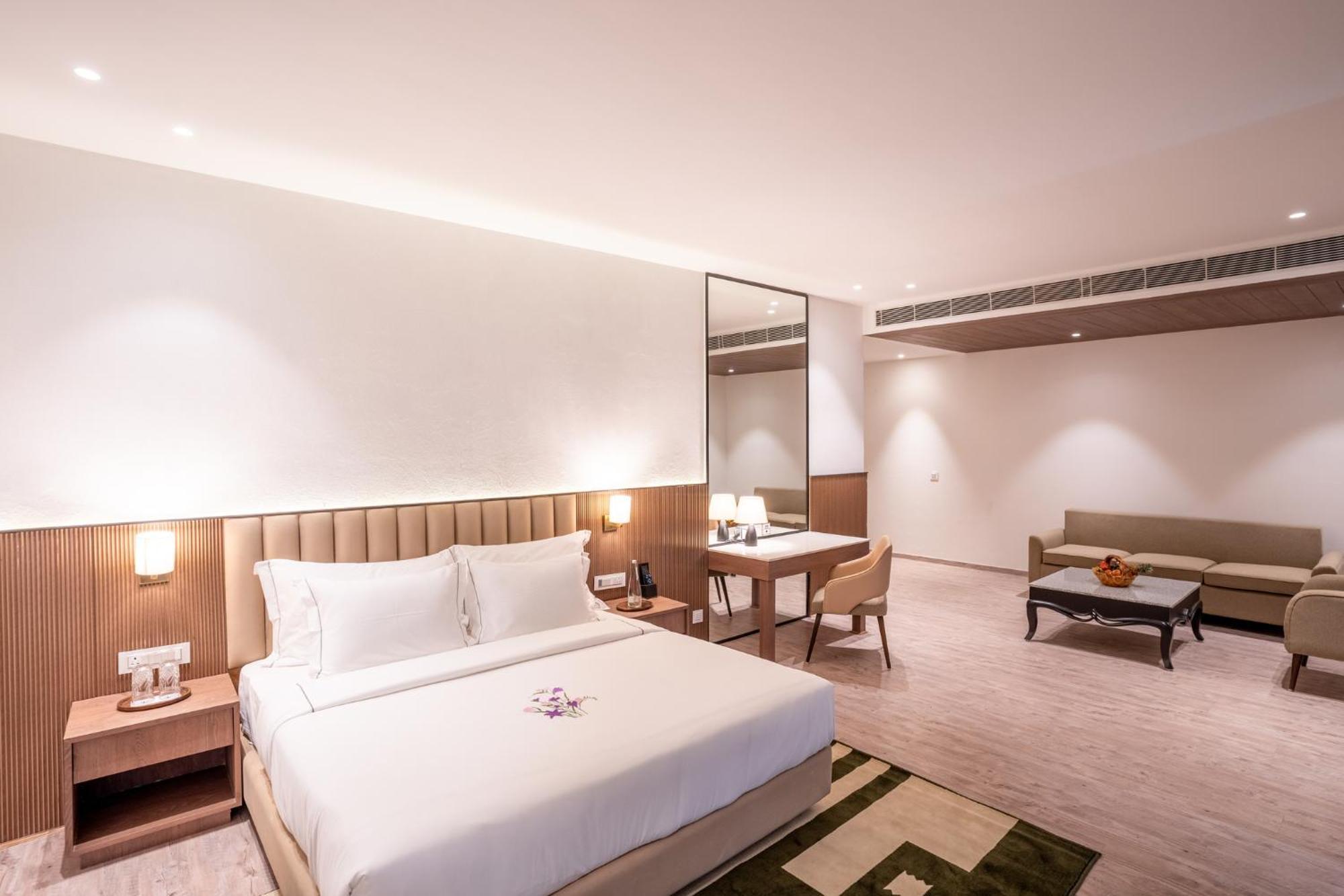 Velmore Kasauli Operated By Royal Orchid Hotel Ltd. Exterior photo